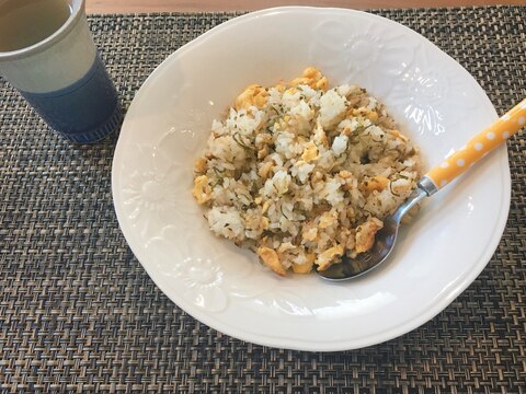 フライパンひとつで高菜チャーハン